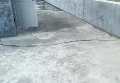 桦南楼顶漏水维修公司分享下如何解决卫生间隐蔽部位漏水的问题?